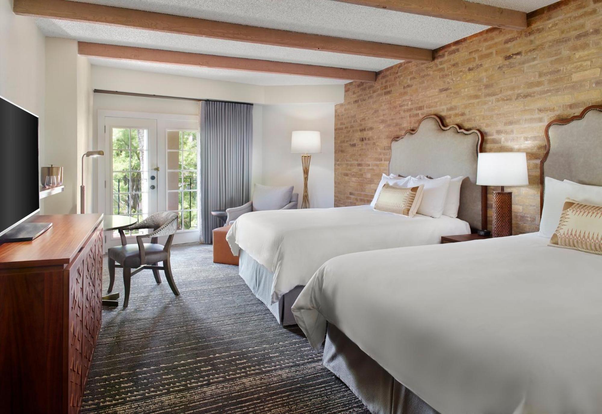 Riverview Room - 2 Double Beds